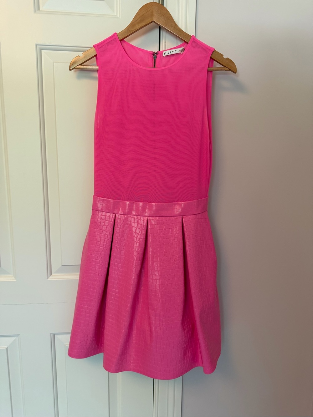 🎀 Alice + Olivia Chara Croc-Embossed Party Dress